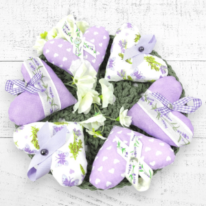 Coussins décoratifs violets en forme de cœur à suspendre – Motifs lavande et style provençal