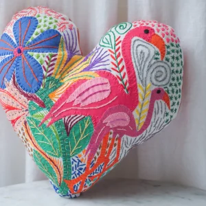 Coussin coeur brodé, Flamingo Duo