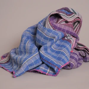 Couvre-lit Kantha Vintage en Coton Recyclé  No.112 "Graphic Blue & Purple"