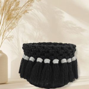 Corbeille macramé noire et grise artisanale – Panier bohème chic fait main