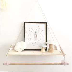 Etagère balançoire pompon en tulle