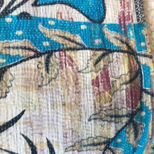 Kantha sari couvre-lit, coton recyclé brodé à la main